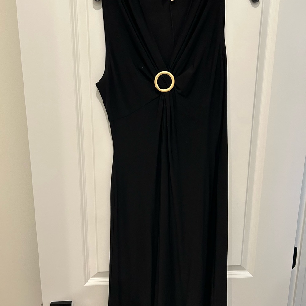 Elegant Black Sleeveless Dress